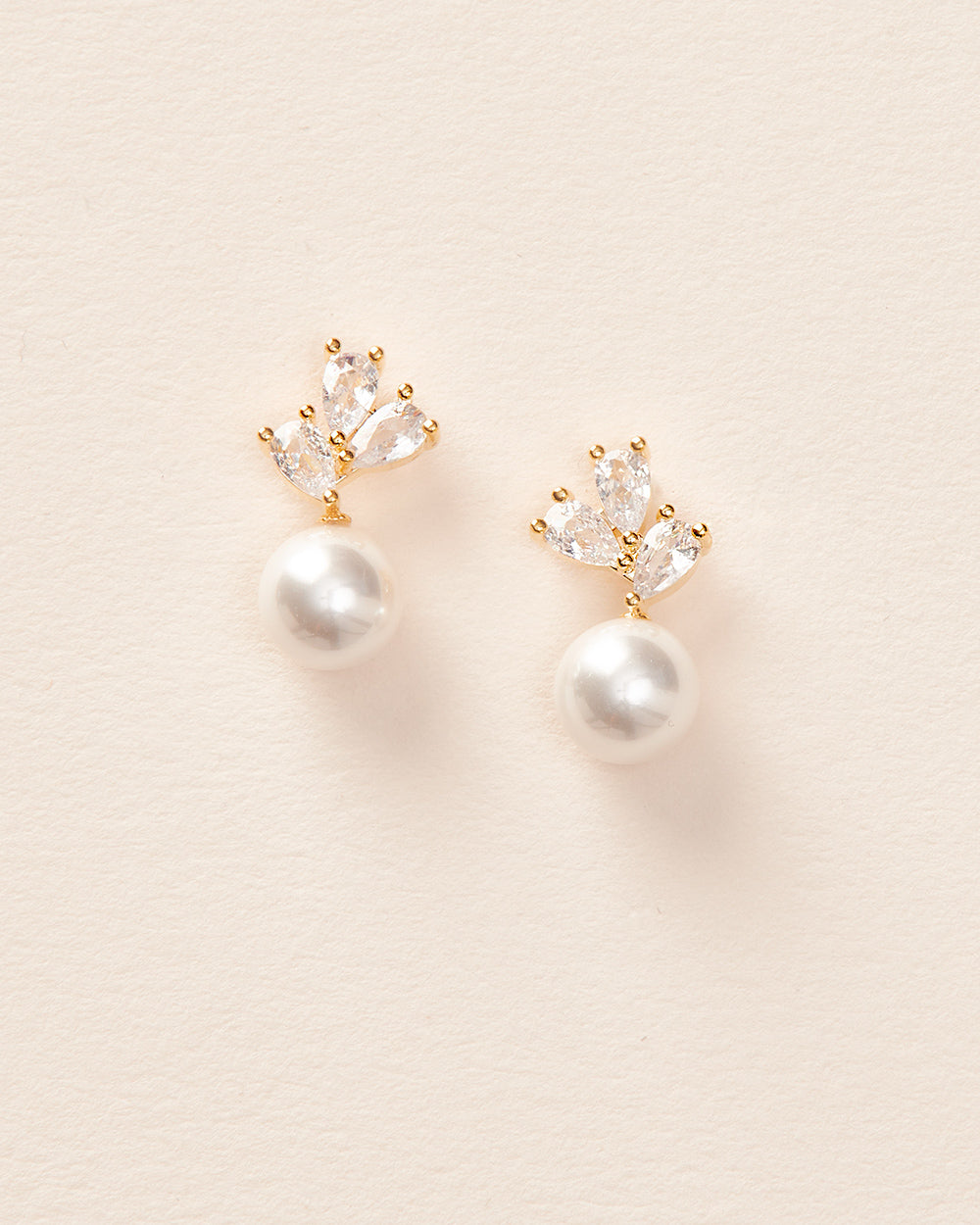 Meadow Pearl Earrings